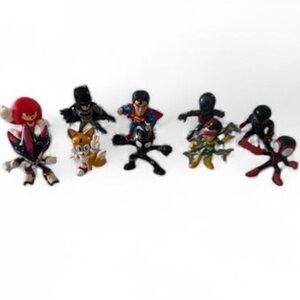 Sonic & Superhero Mini Figure Lot